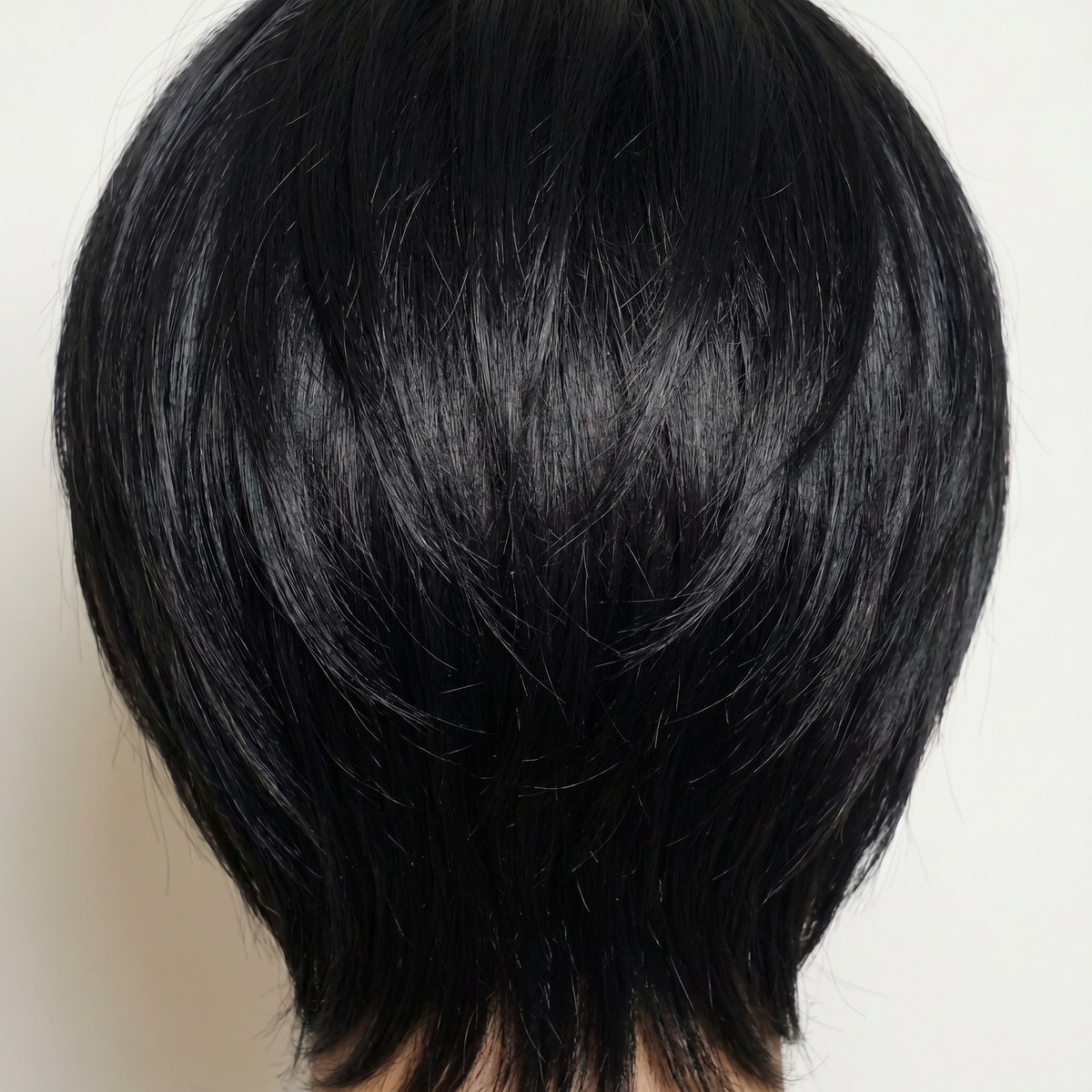 WIGZ 22 - Macro close-up of STRAIGHT OFF BLACK PURE-VIRGIN HAIR™ texture and shine.