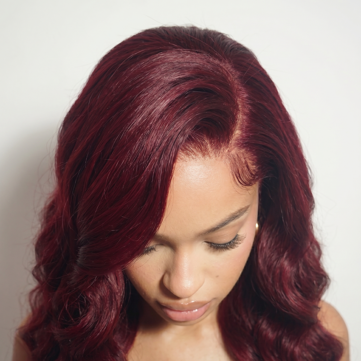 WIGZ 32 - Close-up of undetectable WIGZ LAB HD LACE™ skin-melt parting.